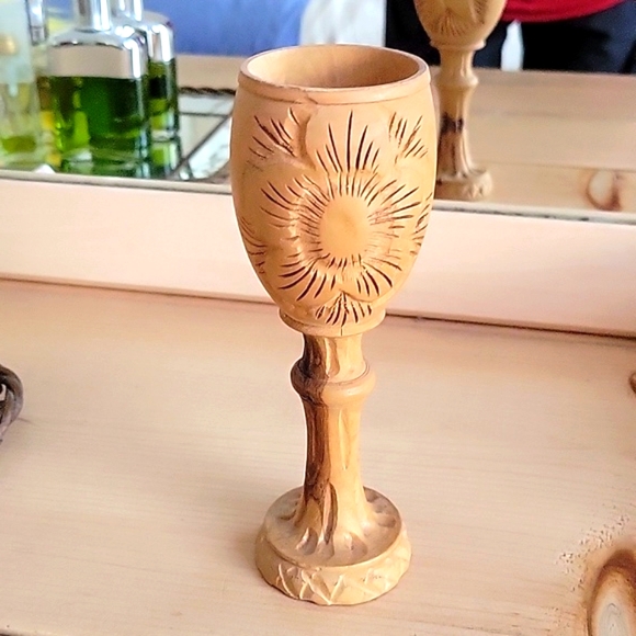 Handcarved Israel Olive Wood Chalice - Picture 2 of 6